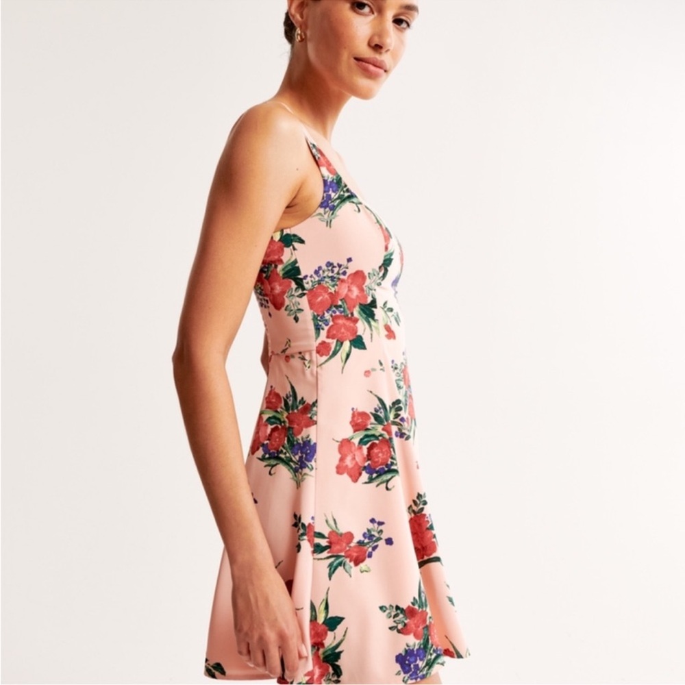 Abercrombie & Fitch Fit and Flare‎ Squareneck Smocked Mini Dress Blush Floral M - Picture 5 of 16